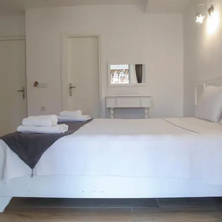 Londia Ξενοδοχείο *